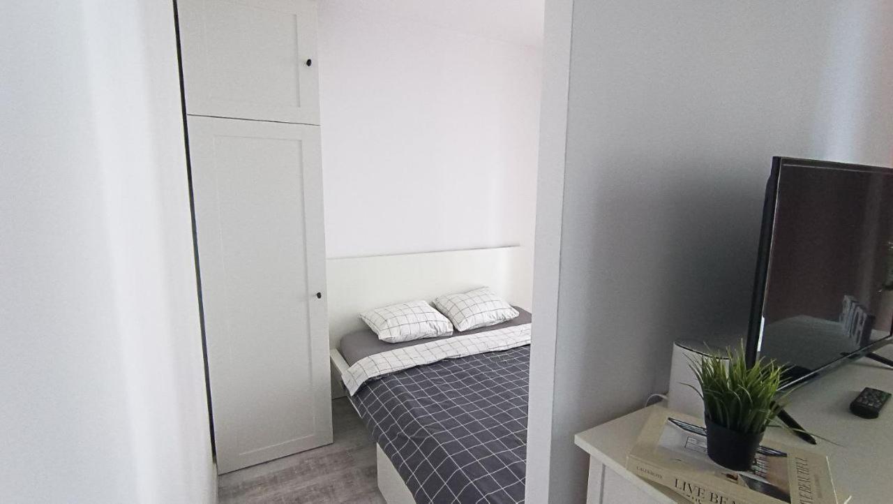 Apartament Niedaleko Centrum Warszawy Варшава Екстер'єр фото